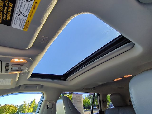 Used 2023 Toyota Highlander Limited AWD/4WD image 20