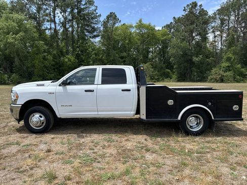 Used 2022 RAM 3500 Tradesman w/ Chrome Appearance Group AWD/4WD image 7