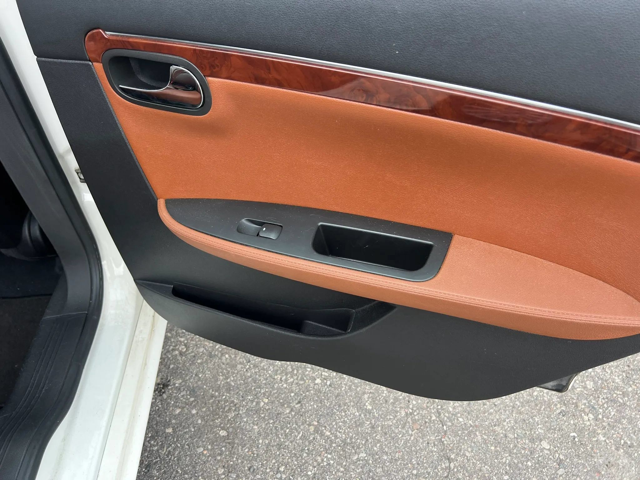 Used 2007 Saturn Aura XR w/ Premium Trim Pkg FWD image 19