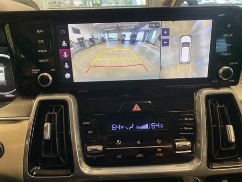 Used 2023 Kia Sorento SX image 23