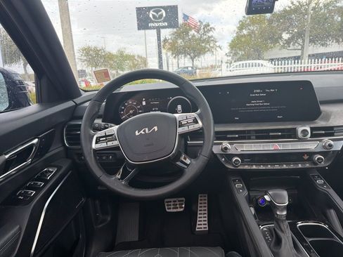 Used 2023 Kia Telluride SX X-Pro image 3