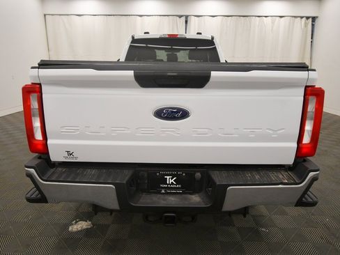 Used 2023 Ford F250 XLT image 6