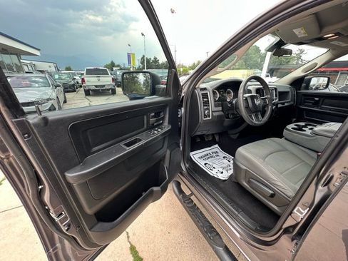 Used 2018 RAM 1500 Express AWD/4WD image 14