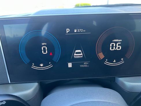 Used 2025 Hyundai Sonata SEL FWD image 41