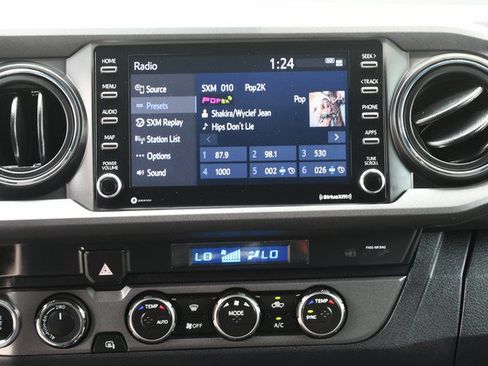 Certified 2023 Toyota Tacoma TRD Off-Road AWD/4WD image 19