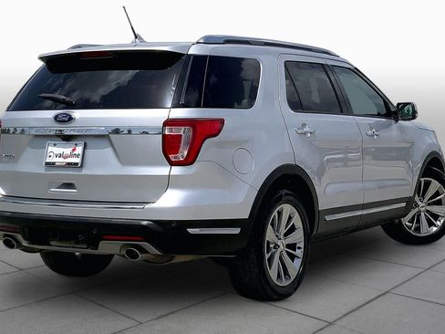 Used 2019 Ford Explorer Limited w/ Class III Trailer Tow Package FWD image 13