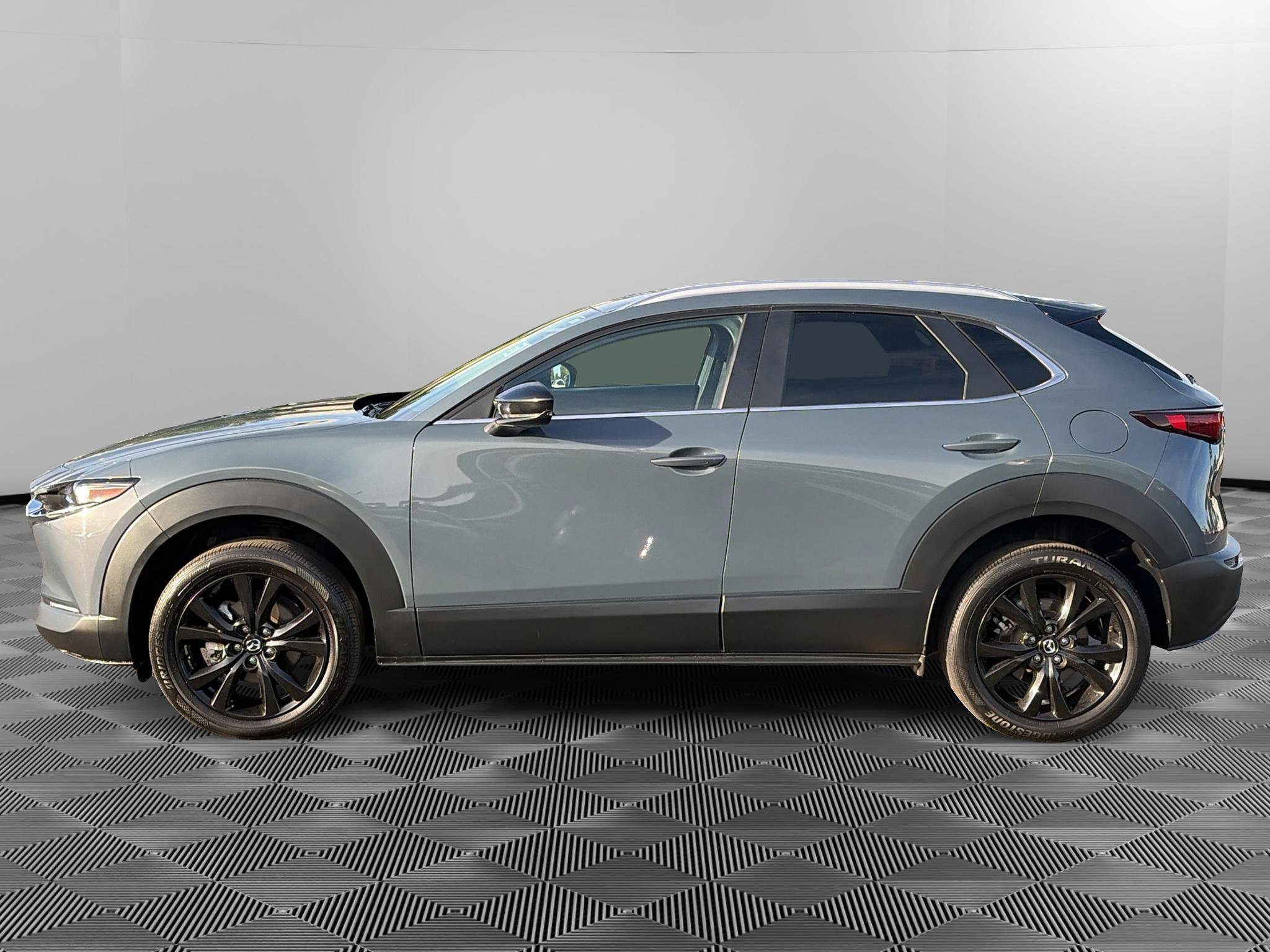 Used 2023 MAZDA CX-30 AWD 2.5 S w/ Preferred Package image 4