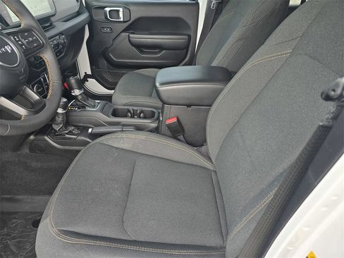 Used 2024 Jeep Wrangler Sport S image 18
