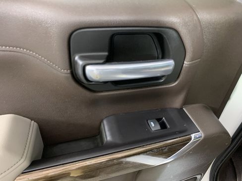 Used 2019 Chevrolet Silverado 1500 LT w/ All-Star Edition image 31