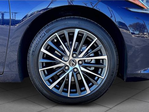 Used 2022 Lexus ES 350 w/ Premium Package FWD image 10
