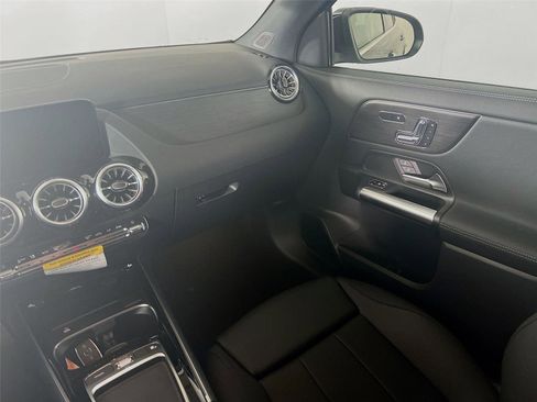 New 2026 Mercedes-Benz GLA 250 4MATIC image 23