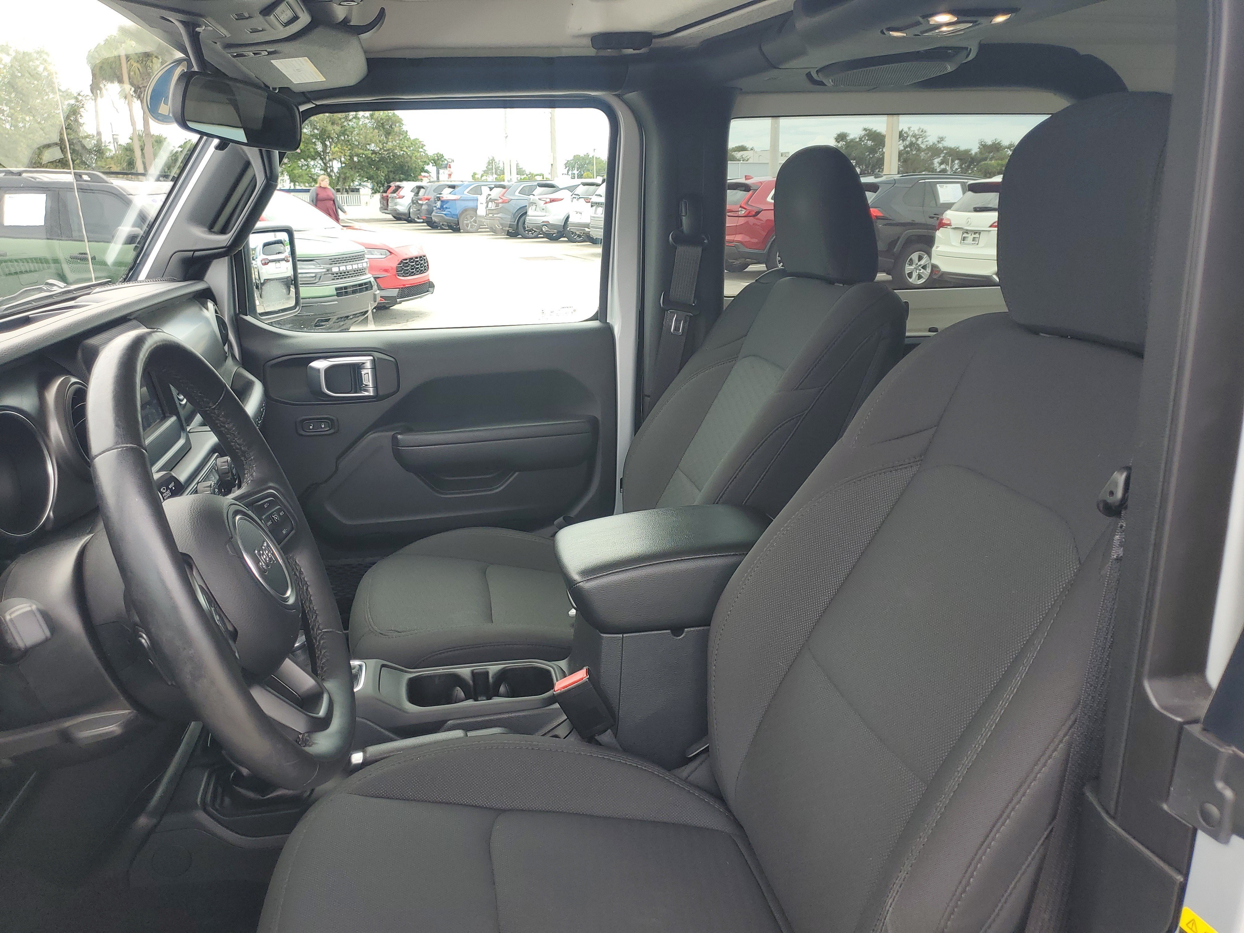 Used 2022 Jeep Wrangler Sport AWD/4WD image 16
