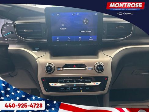 Used 2022 Ford Explorer XLT w/ Equipment Group 202A AWD/4WD image 17