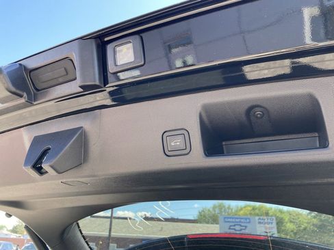 New 2025 Chevrolet Equinox EV RS w/ Convenience Package II image 26