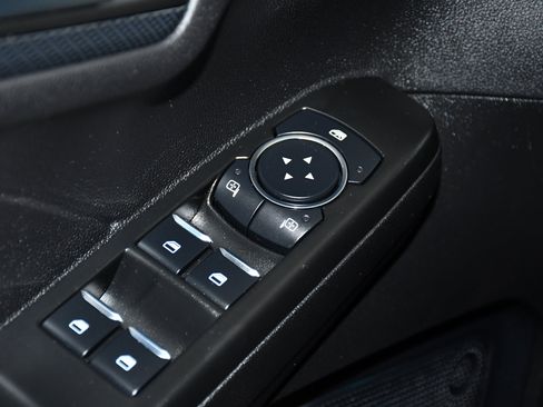Used 2025 Ford Escape ST-Line AWD/4WD image 32