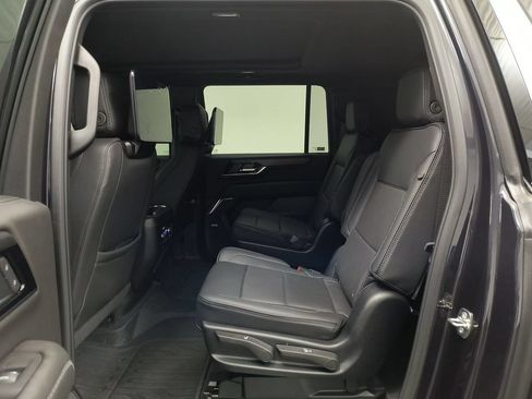 Used 2026 GMC Yukon XL Denali w/ Advanced Technology Package AWD/4WD image 20