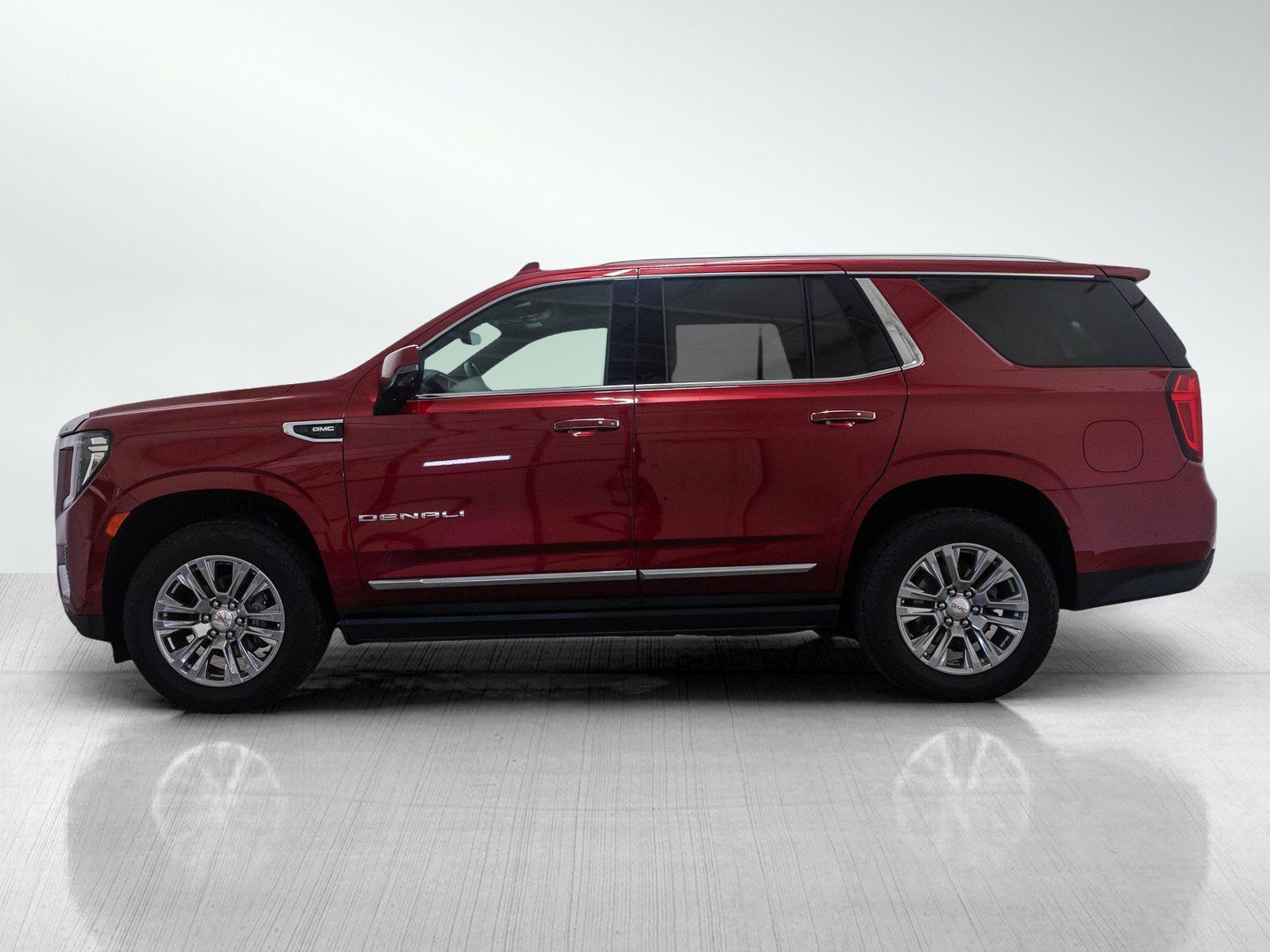 Used 2023 GMC Yukon Denali w/ Denali Reserve Package AWD/4WD image 3