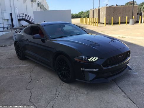 Used 2021 Ford Mustang GT Premium w/ GT Performance Package RWD image 4