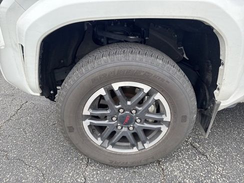 Used 2024 Toyota Tacoma TRD Sport image 5