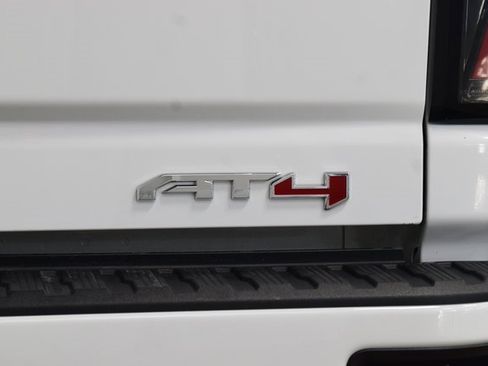 Used 2024 GMC Sierra 2500 AT4 w/ AT4 Preferred Package image 27