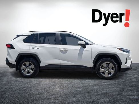 Used 2024 Toyota RAV4 XLE w/ Convenience Package FWD image 2