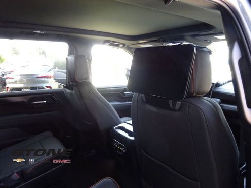 New 2026 GMC Yukon XL AT4 w/ AT4 Premium Plus Package AWD/4WD image 22