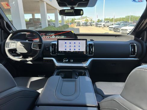 New 2026 Ford Expedition Max Platinum AWD/4WD image 11