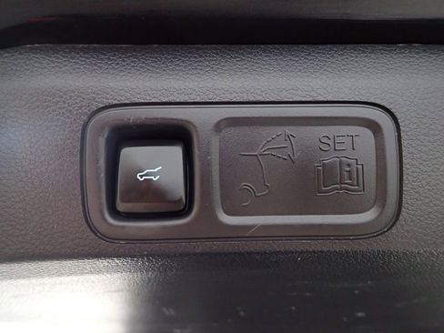 Used 2024 Ford Expedition Max Limited image 18