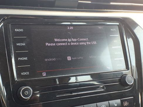 Used 2021 Volkswagen Passat 2.0T SE image 10