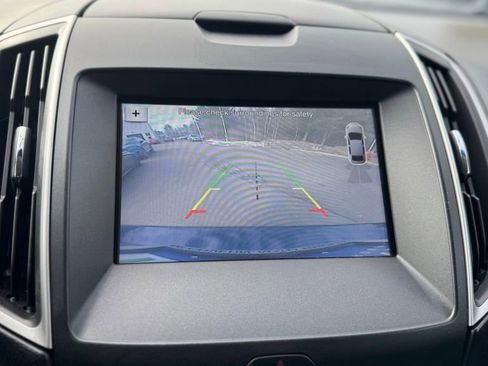 Used 2016 Ford Edge SEL w/ Equipment Group 201A image 9