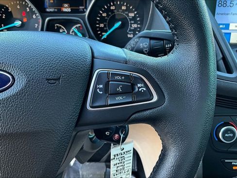 Used 2018 Ford Escape SEL image 14