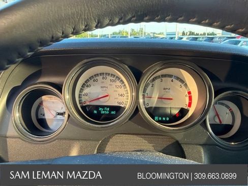 Used 2010 Dodge Challenger R/T RWD image 16