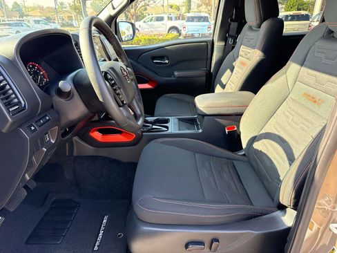 Used 2024 Nissan Frontier Pro-X w/ Pro Convenience Package image 22