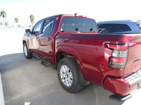 Used 2023 Nissan Frontier SV w/ Technology Package image 4
