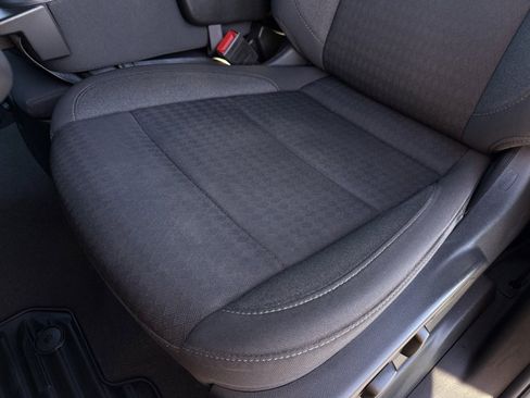 Used 2022 Chevrolet Silverado 1500 Custom image 23