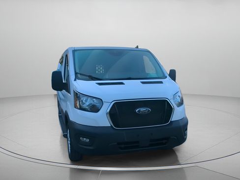 Certified 2025 Ford Transit 250 Low Roof w/ Exterior Upgrade Package RWD image 5