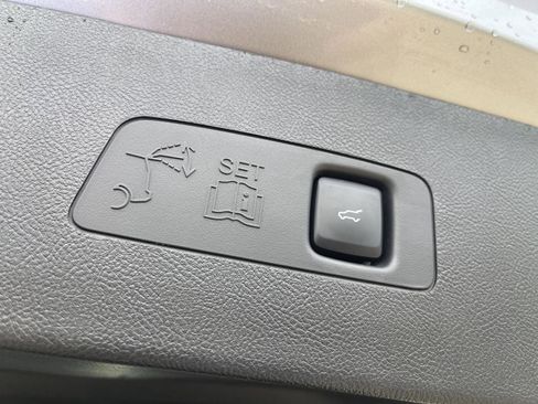 Used 2024 Lincoln Corsair Reserve AWD/4WD image 39