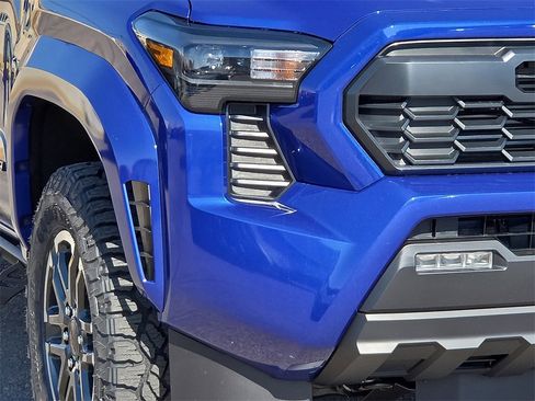 New 2025 Toyota Tacoma TRD Sport image 8