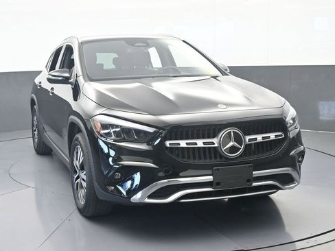 Used 2025 Mercedes-Benz GLA 250 image 9