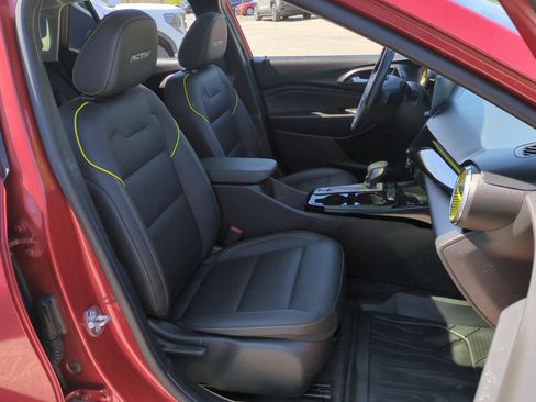 Certified 2024 Chevrolet Trax ACTIV w/ Sunroof Package FWD image 28
