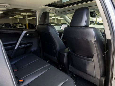 Used 2017 Toyota RAV4 Platinum FWD image 20