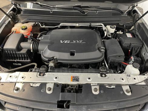 Used 2018 Chevrolet Colorado LT w/ LT Convenience Package image 11