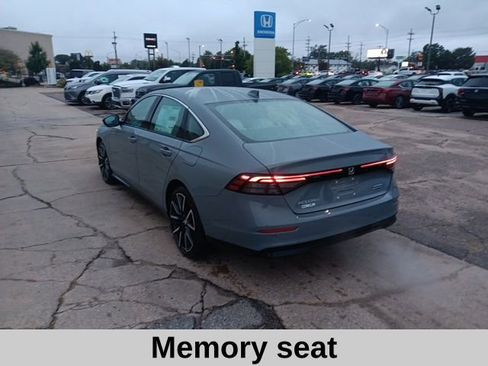 New 2025 Honda Accord Touring image 7