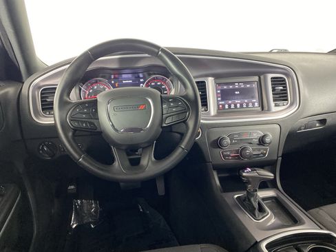 Used 2020 Dodge Charger SXT RWD image 33