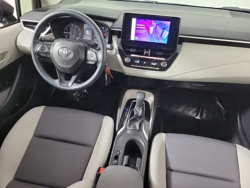 Used 2025 Toyota Corolla LE FWD image 15