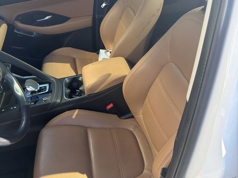 Used 2022 Jaguar E-PACE SE image 7