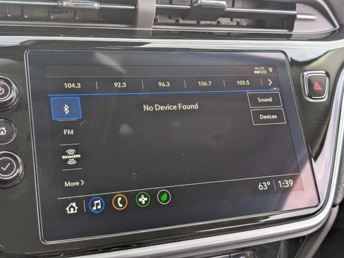 Used 2023 Chevrolet Bolt EUV LT w/ Convenience Package image 28