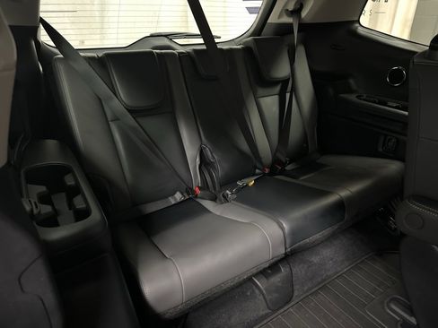 Used 2023 Subaru Ascent Onyx Edition Limited image 22