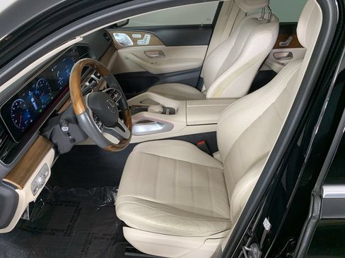 Used 2020 Mercedes-Benz GLS 450 4MATIC image 34