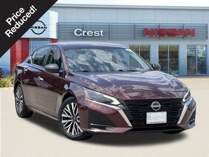 Used 2024 Nissan Altima 2.5 SV